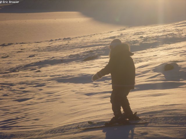 023 Leonie ski neige froide
