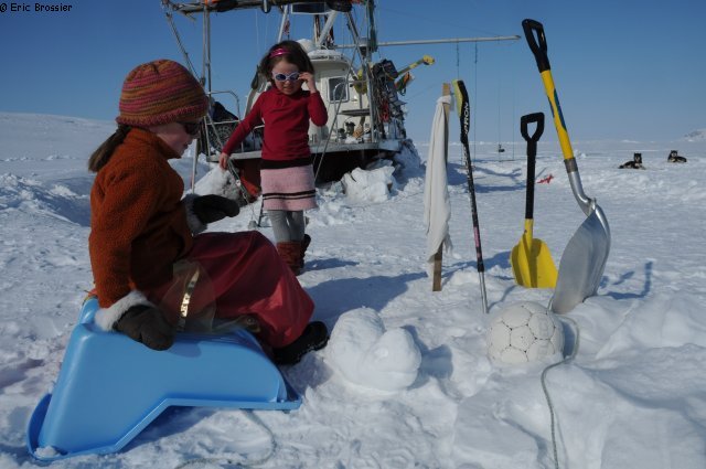 100 Leonie et phoque en neige