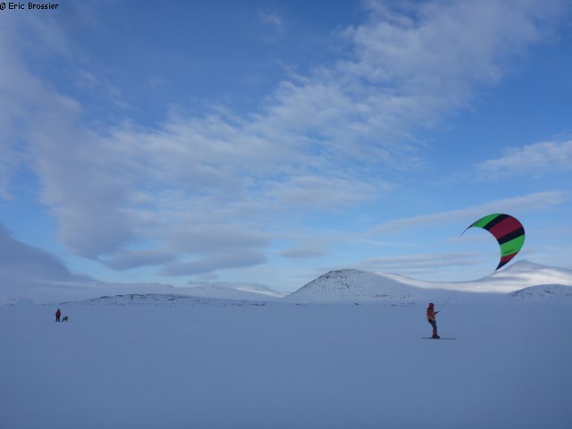 109 Kite et ski-chien2