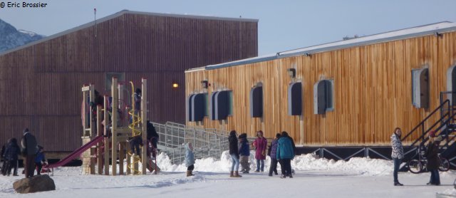 297 Recreation devant ecole